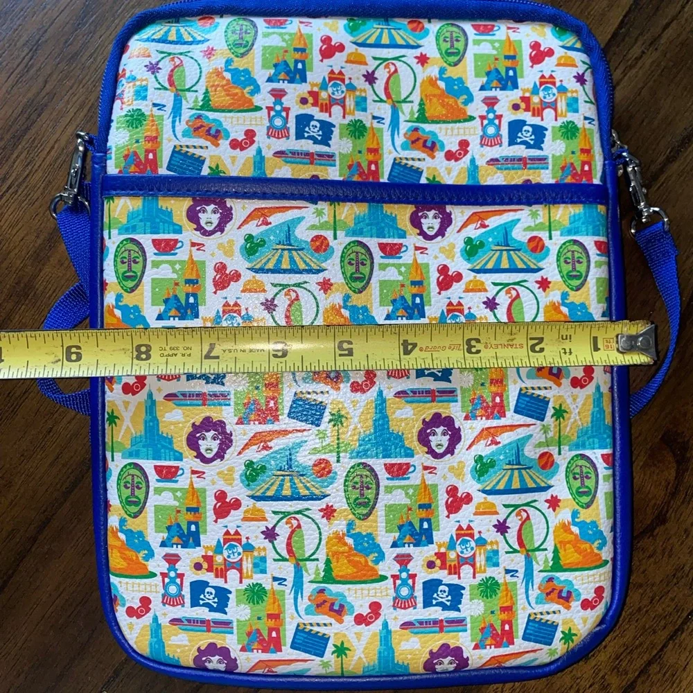 🏰 Disneyland Padded Tablet Crossbody Bag